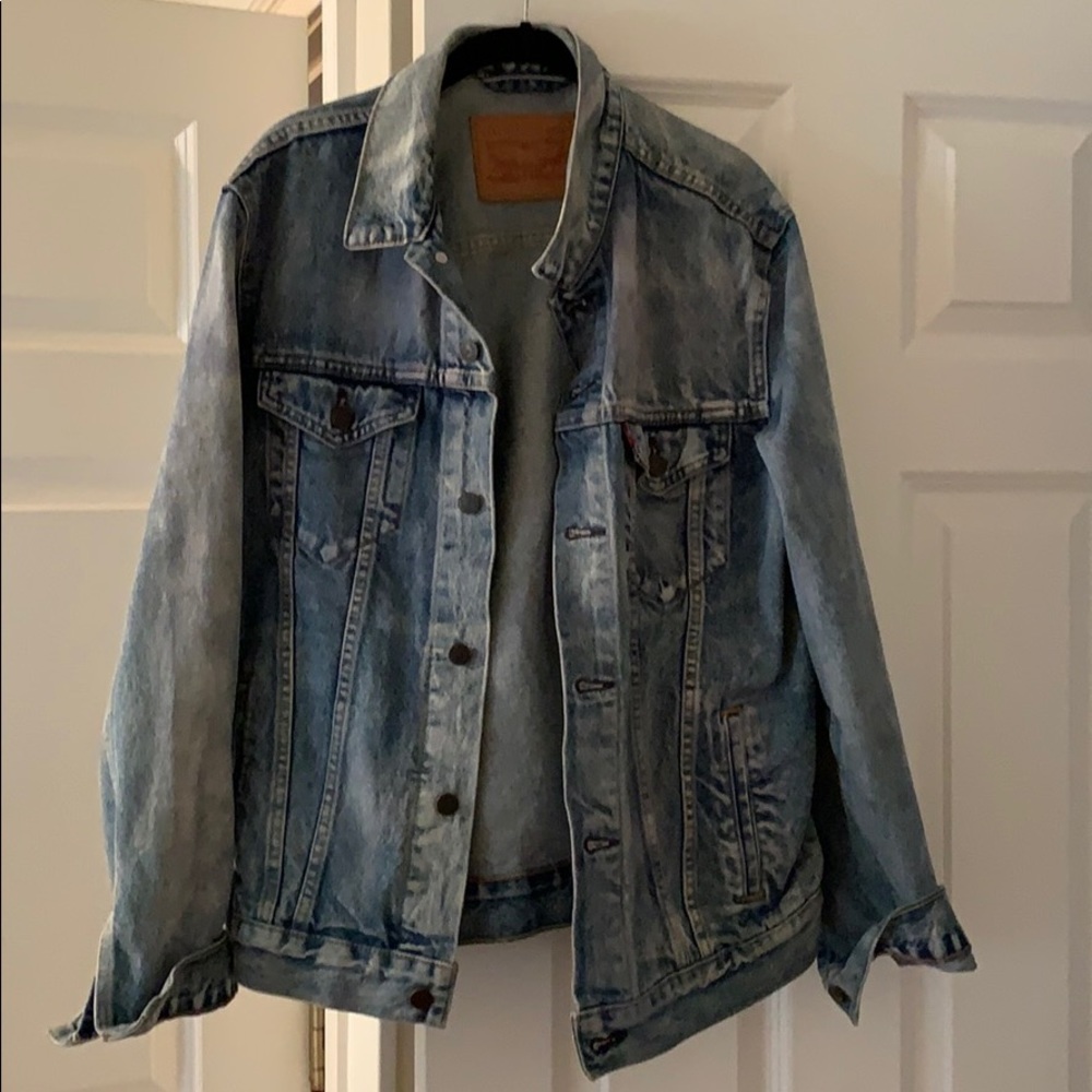 Large Levi Denim Jacket men’s